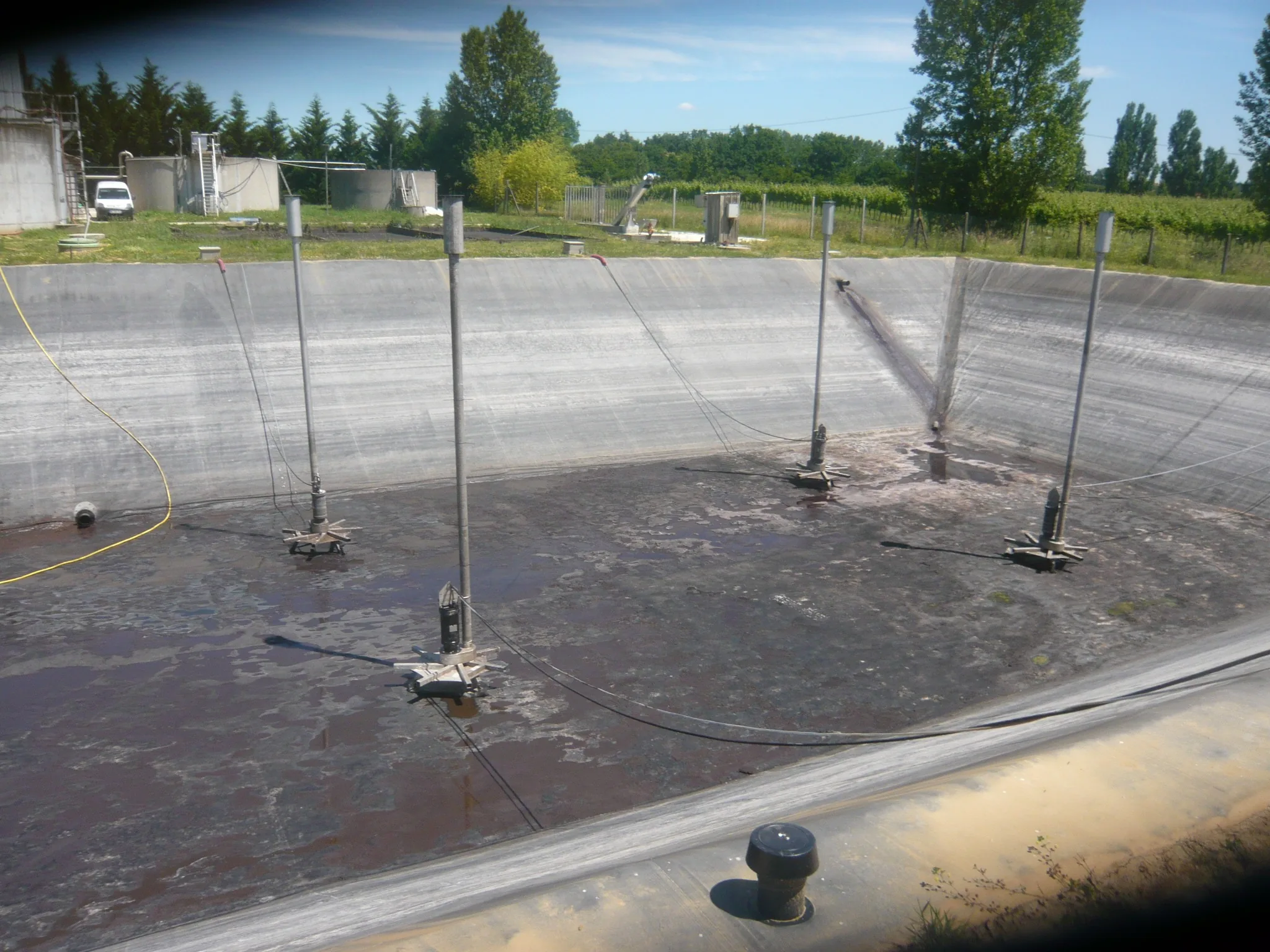 Turbine AIRJET utilisée pour le traitement des eaux usées en bassin.
