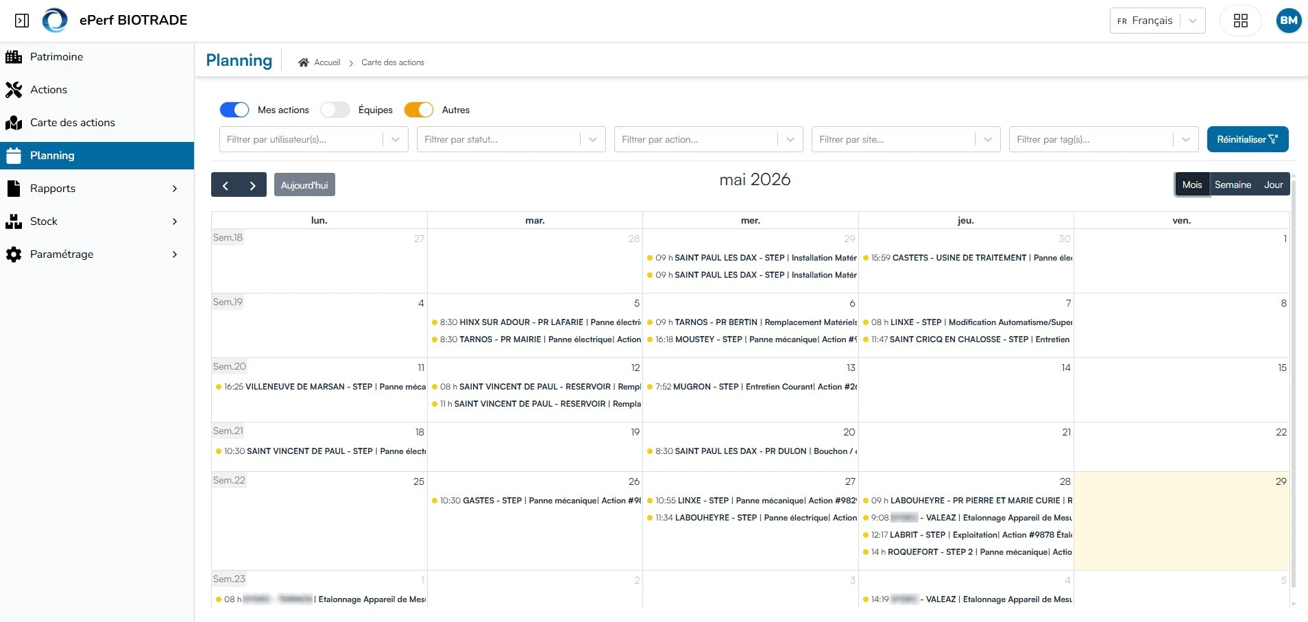 Interface ePerf GMAO affichant un calendrier mensuel de planning en mai 2026 avec des interventions réparties par jour sur plusieurs communes, incluant pannes électriques, remplacements matériels et entretiens courants